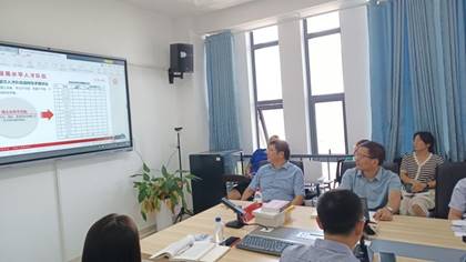 說明: C:\Users\Administrator\Desktop\馬院開學首日情況 8.26\圖2.jpg